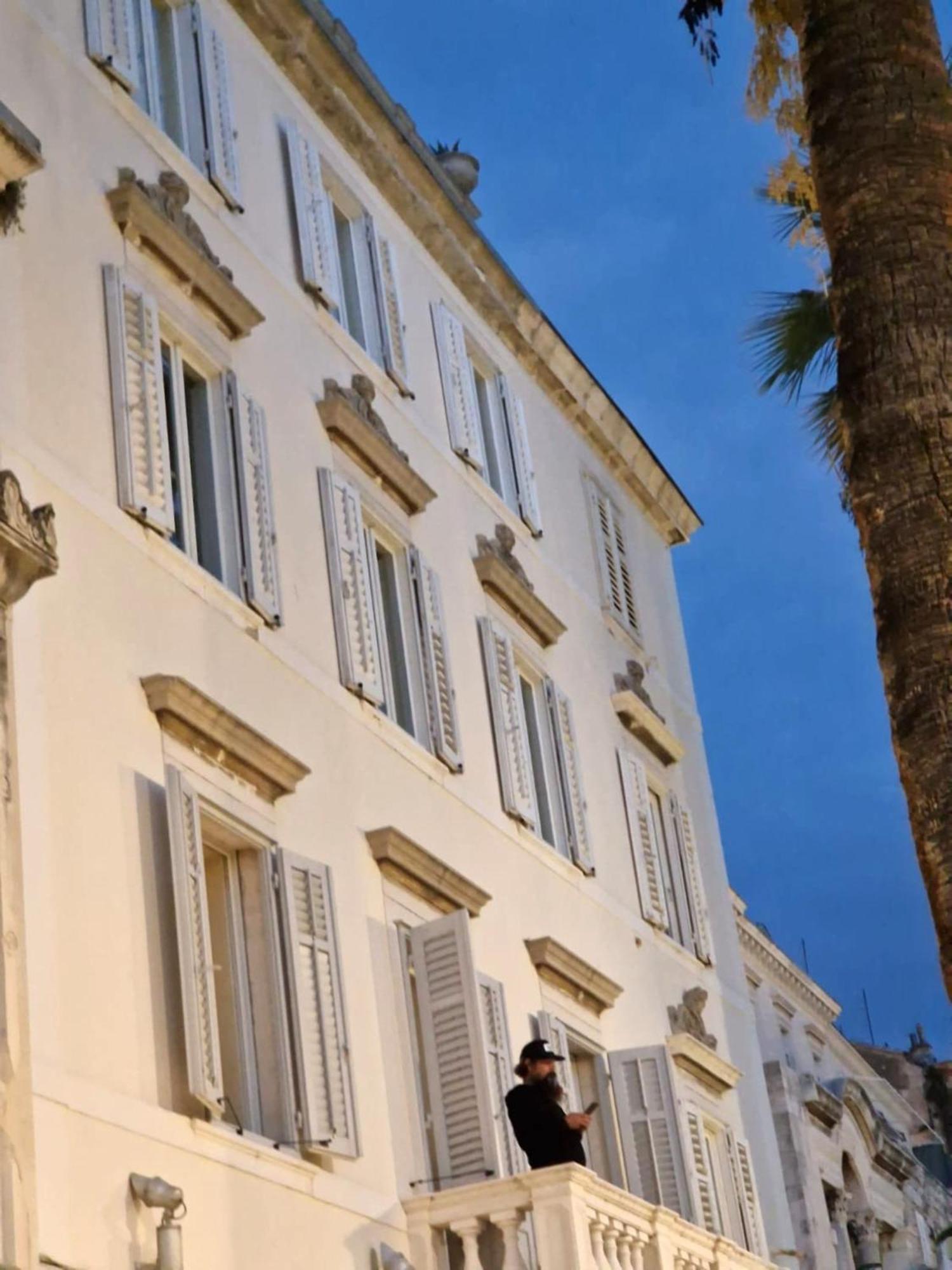 Riva Luxury Suites Split Exterior photo