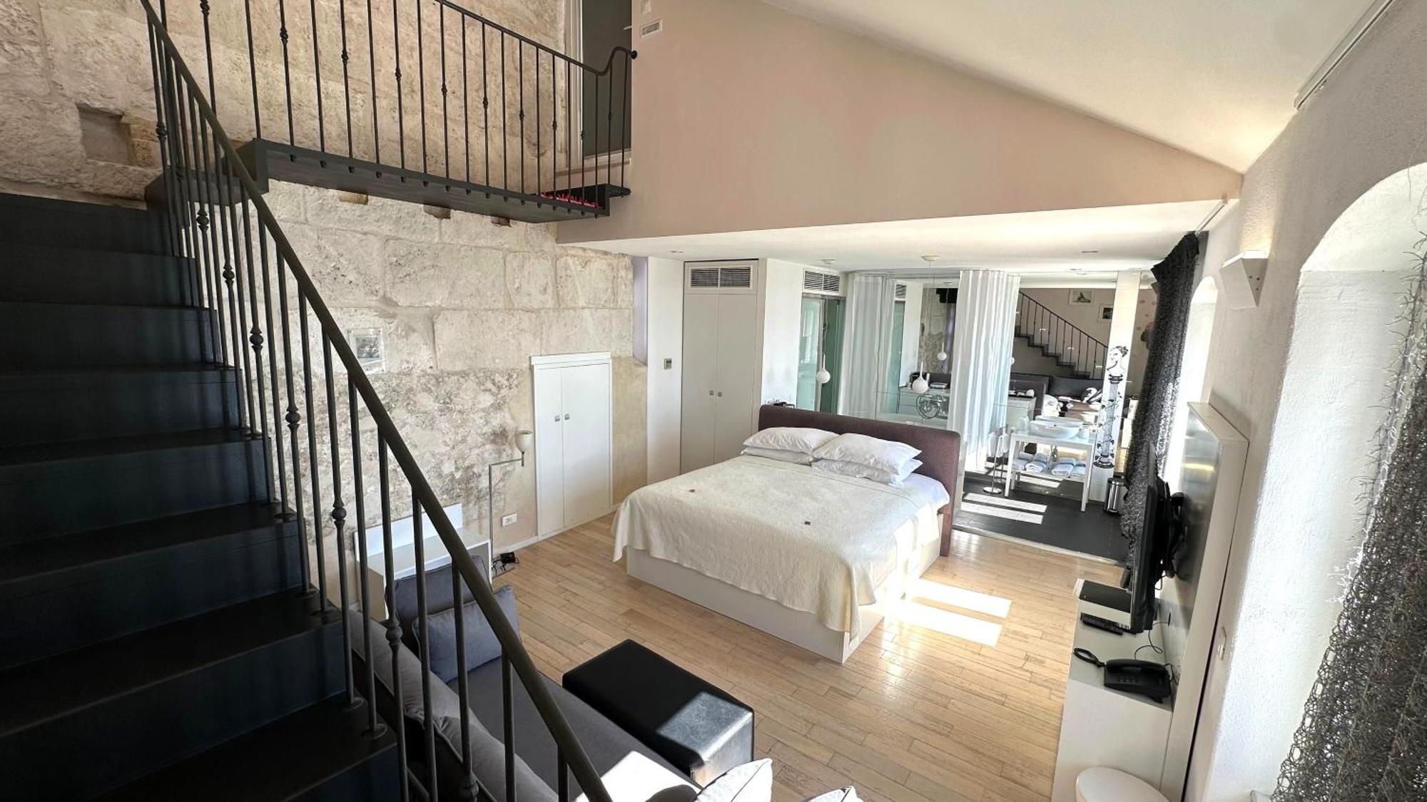 Riva Luxury Suites Split Exterior photo