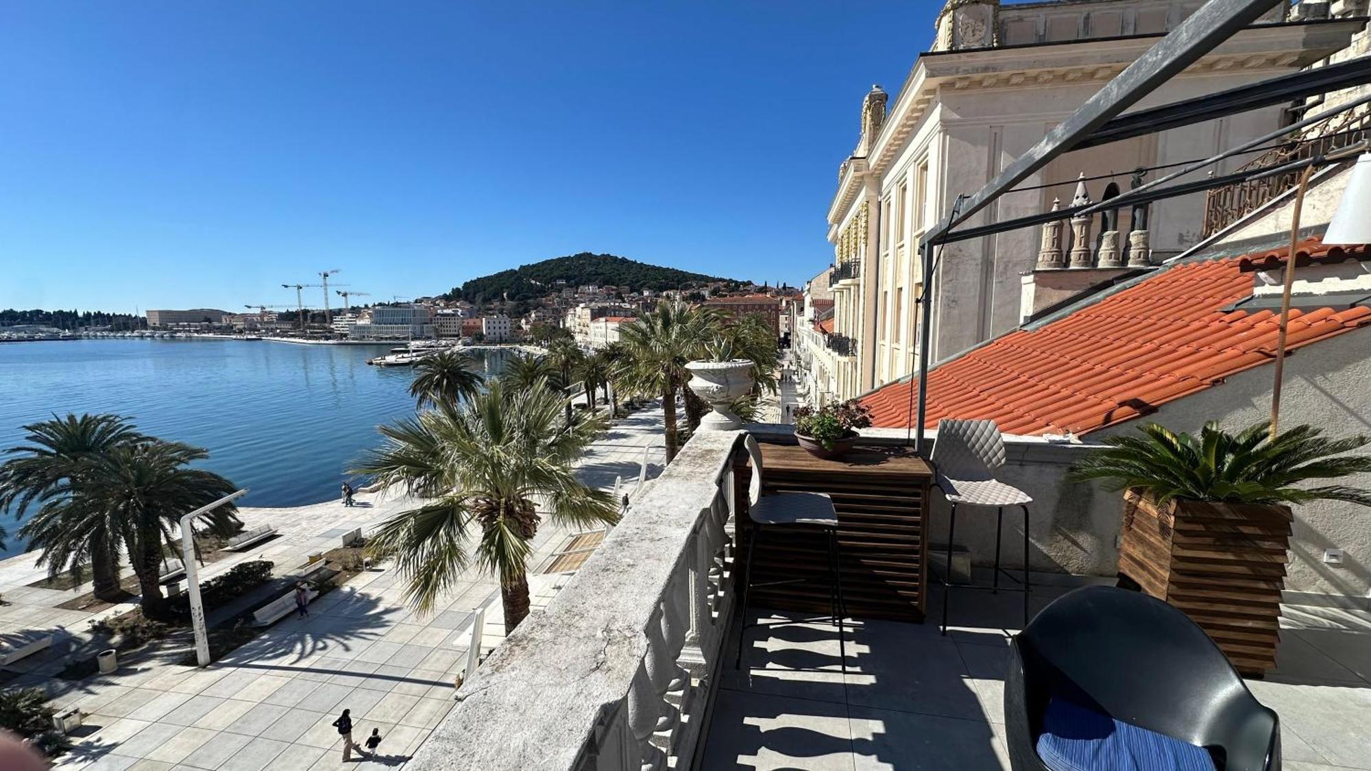 Riva Luxury Suites Split Exterior photo