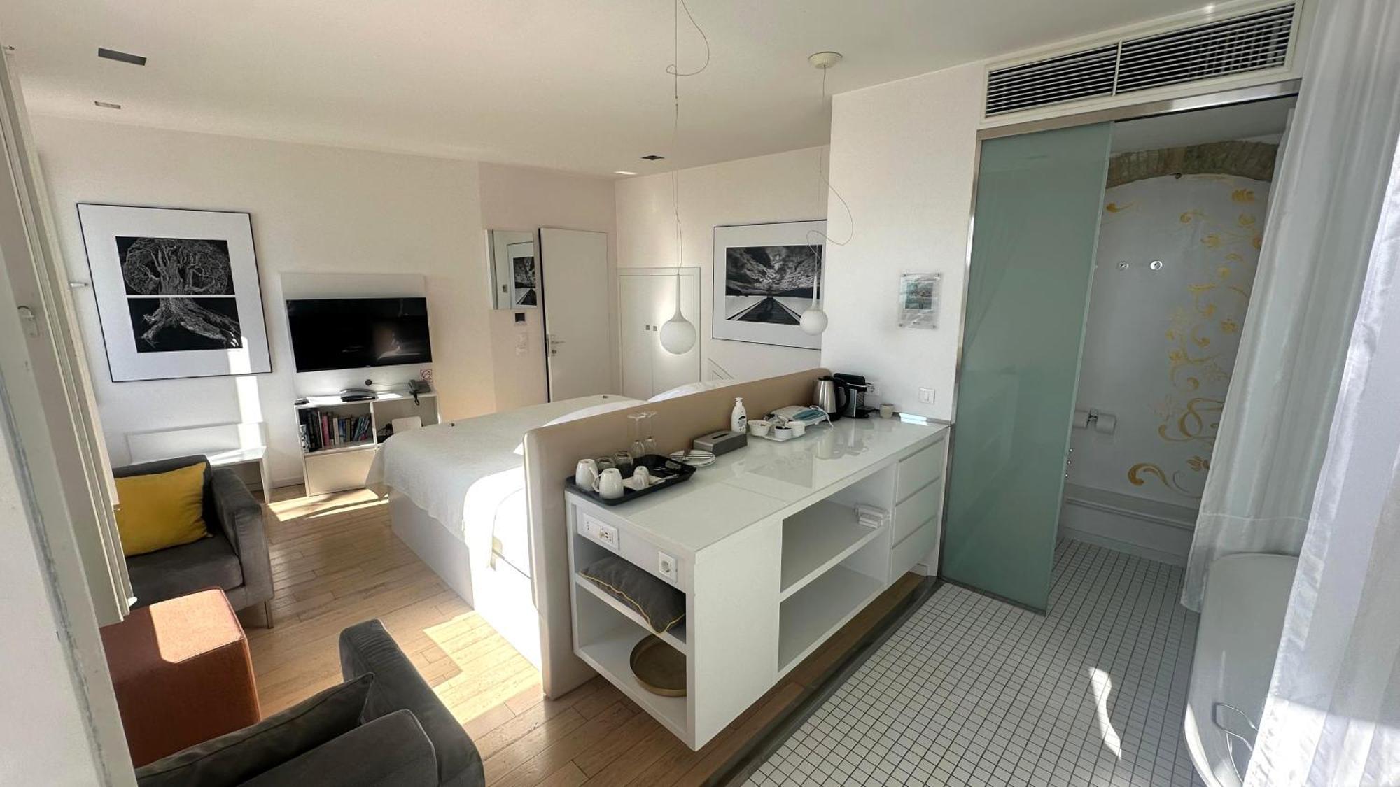 Riva Luxury Suites Split Exterior photo