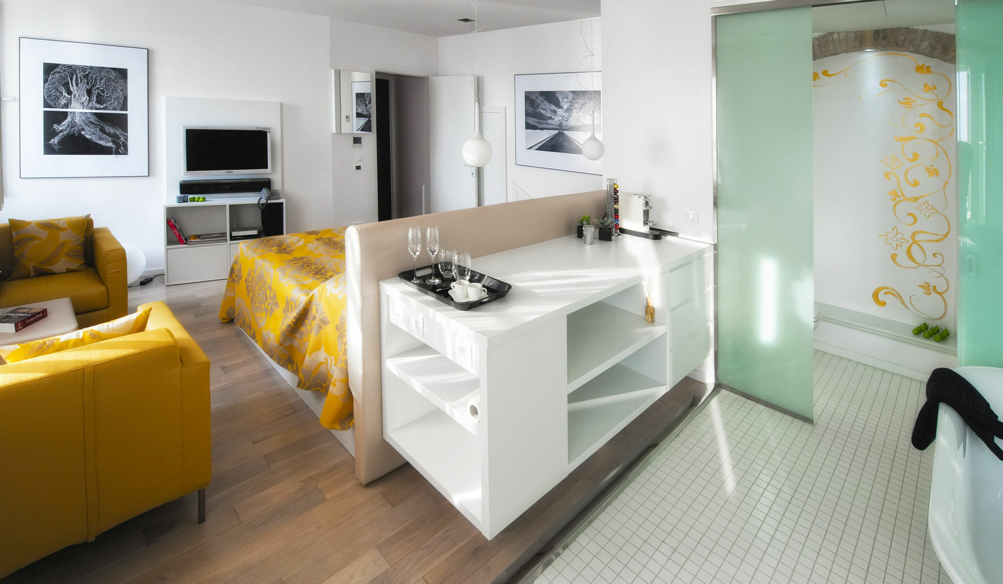 Riva Luxury Suites Split Exterior photo