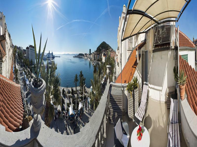 Riva Luxury Suites Split Exterior photo