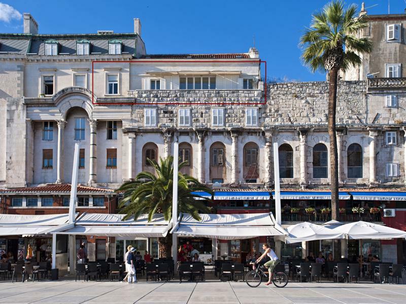 Riva Luxury Suites Split Exterior photo